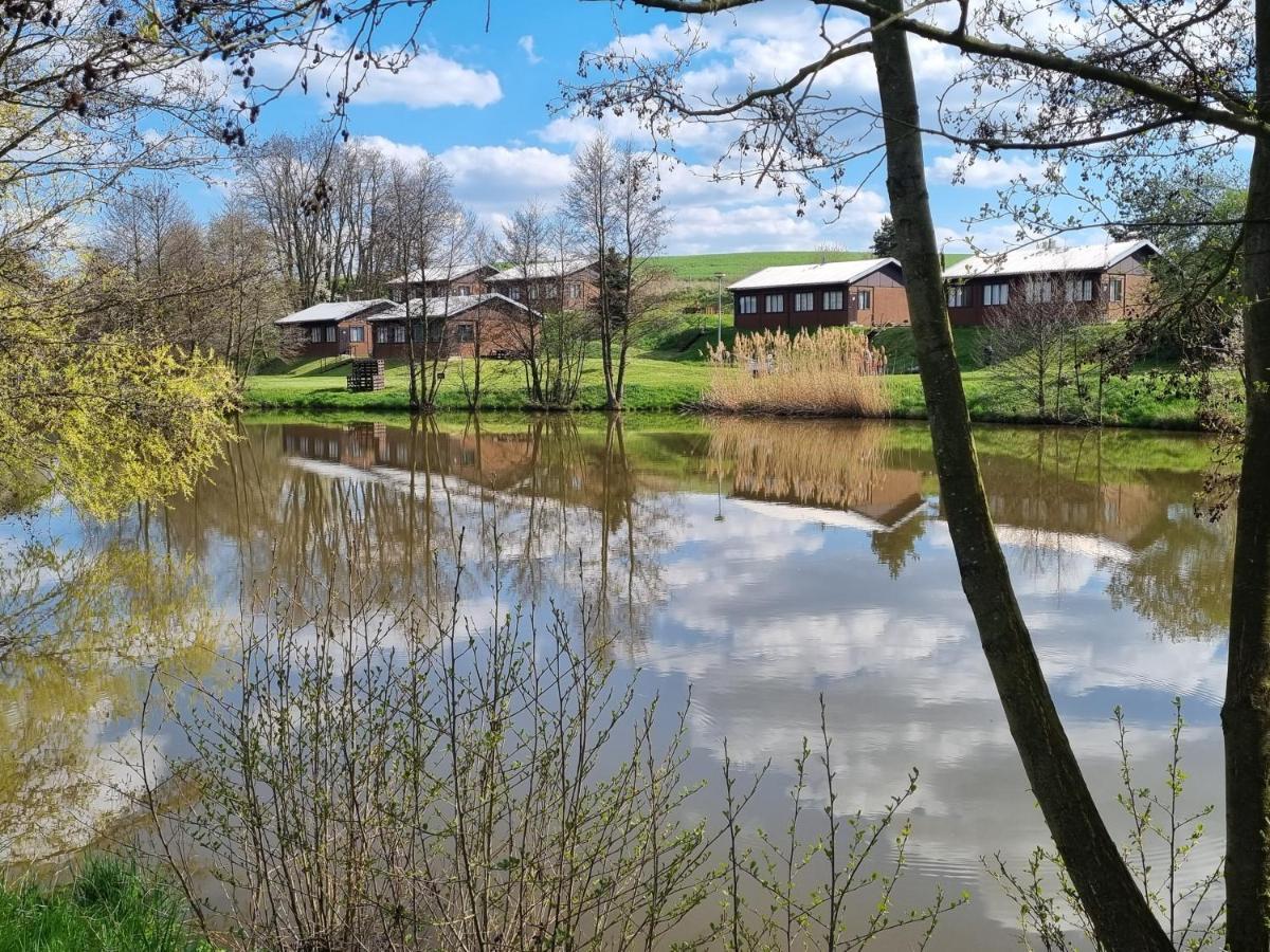 Bungalovy U Rybnika Olbramkostel Экстерьер фото